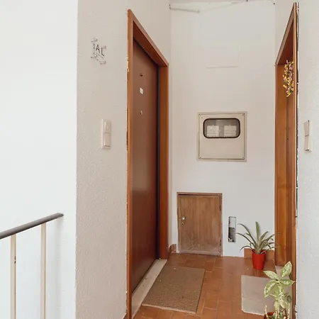 Downtown Elegant By Vacationy Appartement